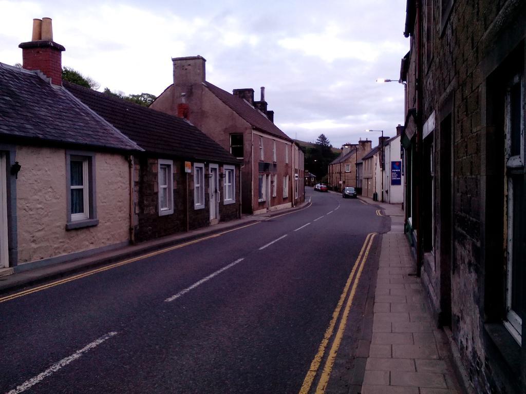 Zara Continental Hotel Langholm Bagian luar foto