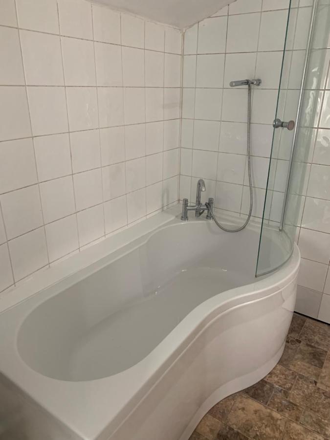 Zara Continental Hotel Langholm Bagian luar foto